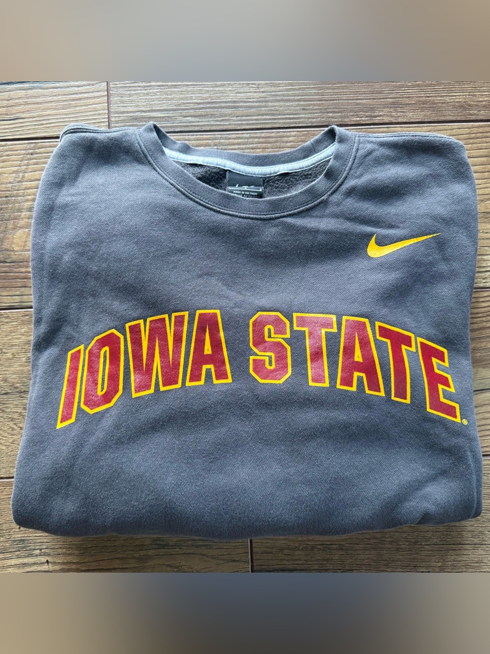 Nike Iowa State Crewneck Sweatshirt – Men’s Large – Gray